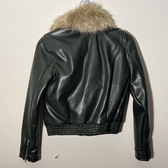 NWT Urban Outfitters faux fur hunter green flight jacket Size Small - Picture 7 of 10